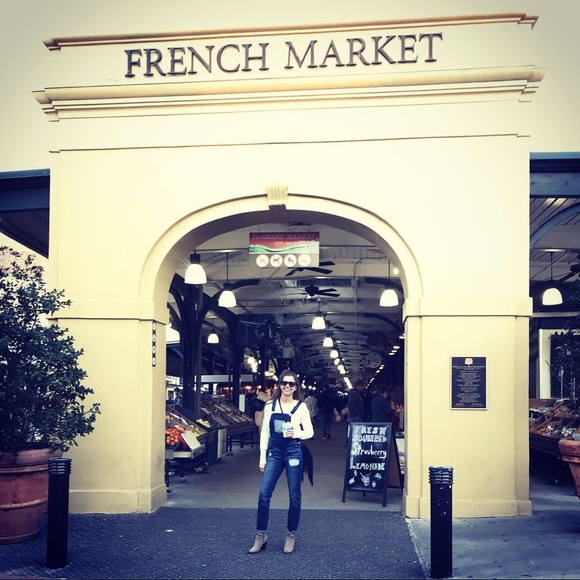 Hey y’all! Welcome to my closet of a shopaholic! - Picture 4 of 7